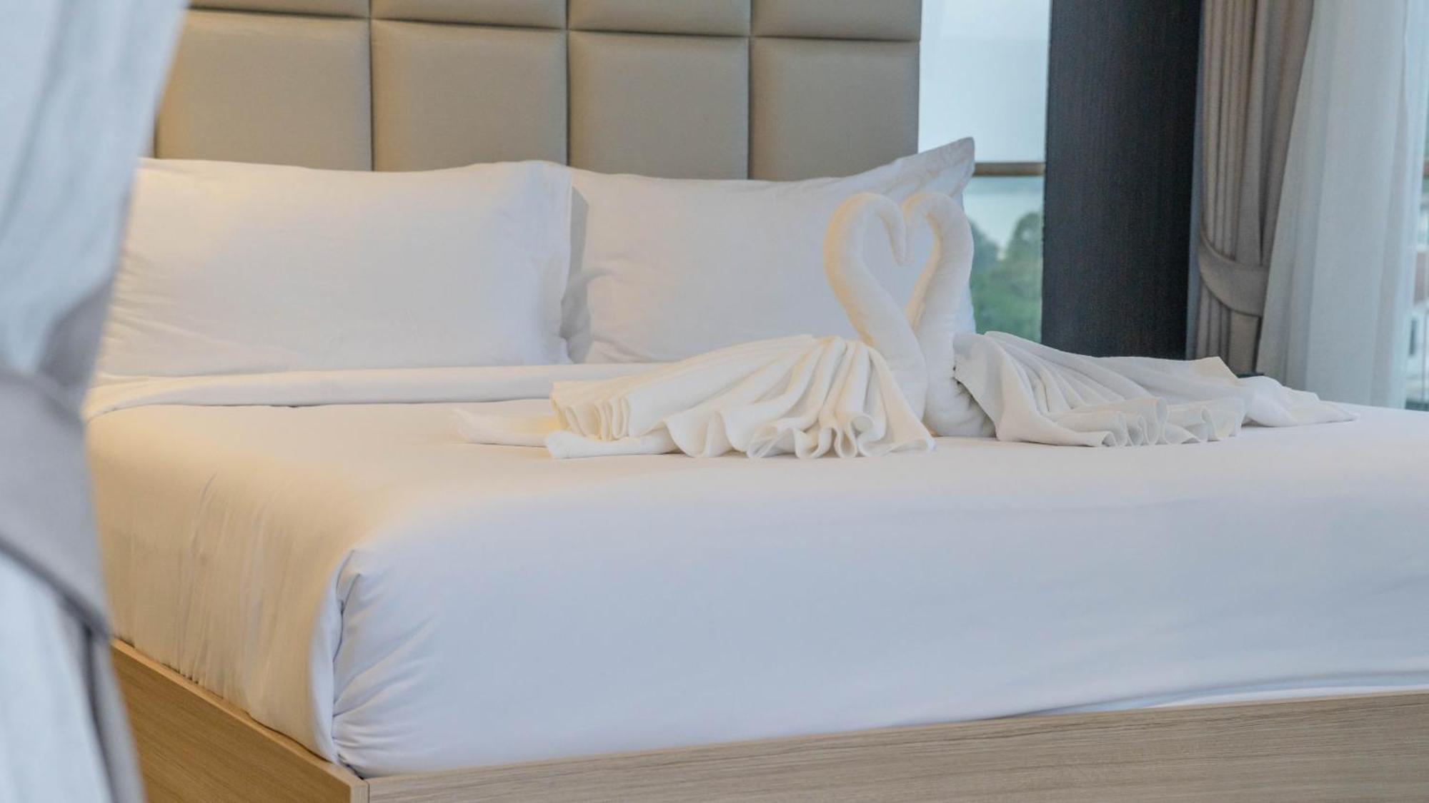 Elite Atoll Serviced Apartments Phuket Rawai Bagian luar foto